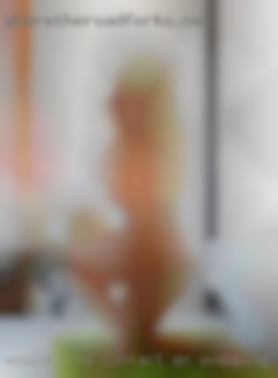 Would like contact an swapping attractive partner.